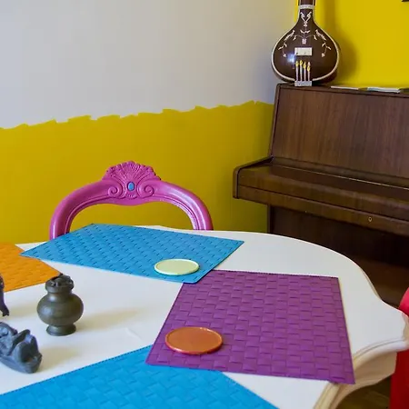 Laxmi Bed and breakfast Génova